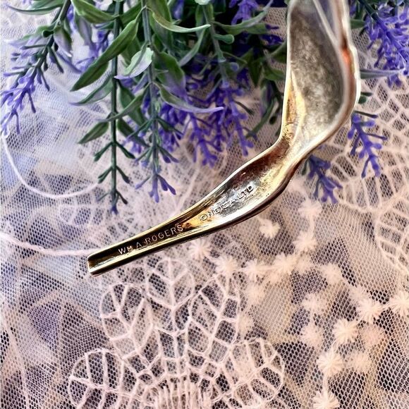 Vintage 1949 Wm. A. Rogers Oneida Old South II Flat-wear Monogram Cuff - Picture 9 of 11